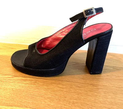 Tacones de plataforma Bebe de lino negro con punta abierta - 7,5 de colección retro Y2K Foto 1 de 4