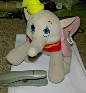 Dumbo Disneyland Plush - Picture 1 of 3