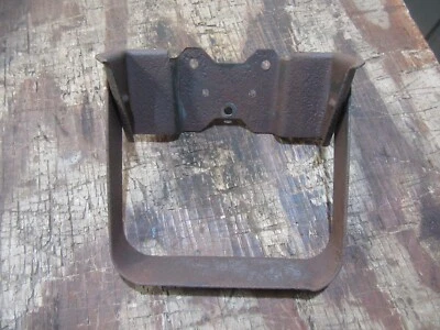 Chevrolet Impala 1965-1970 soporte guardabarros limpiaparabrisas soporte líquido  Foto 1 de 3