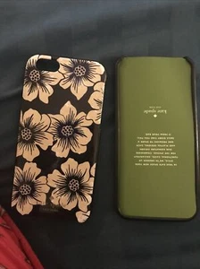 COQUE DURE KATE SPADE TÉLÉPHONE 6, 7, 8, SE ÉTUI NOIR BLANC FLORAL - Photo 1 sur 8