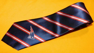 NFL NEW ENGLAND PATRIOTS BLUE/WHITE/RED STRIPED POLYESTER TIE - NWT - NECK TIES. - Image 1 of 3