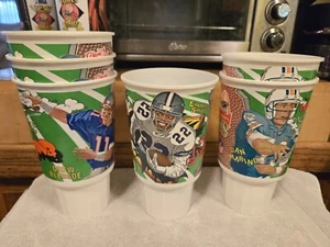 Lot (6) McDonalds Looney Tunes NFL Cups Emmitt Smith, Dan Marino, Drew Bledsoe - Picture 1 of 1