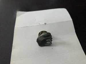 Baseball Glove Lapel Pin - Picture 1 of 2