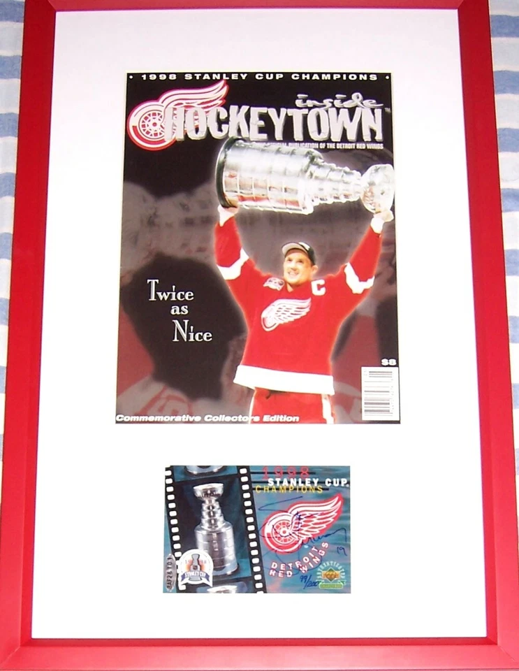 Tarjeta de campeón de la Copa Stanley 1998 firmada por Steve Yzerman Detroit Red Wings enmarcada UDA Foto 1 de 1