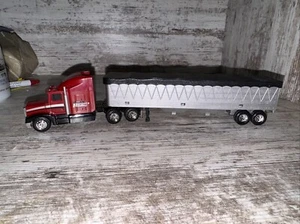 1/64th Scale Case Ih Bucks Harvest & Hauling Hopper Bottom Ertl Loose Peterbilt - Picture 1 of 11