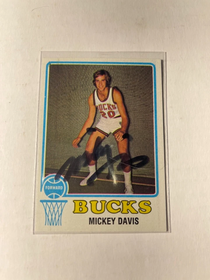 Milwaukee Bucks MICKEY DAVIS Signed Card - Image 1 of 1