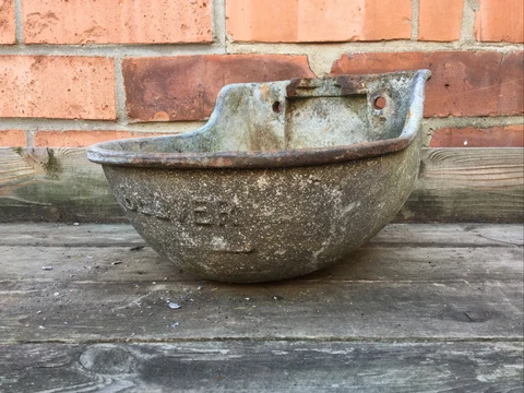 Salvaged BEEVER Cast Iron Farm Cattle Wall Water Trough Bird Bath Garden Planter Cover