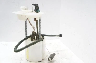 Conjunto de bomba de combustible Cadillac SRX 2010-2011 sin filtro de combustible externo 15909994 OEM Foto 1 de 4