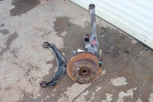 2003-2007 HUMMER H2 4X4 FRONT RIGHT SPINDLE KNUCKLE HUB W/ CONTROL ARMS OEM - Picture 1 of 3