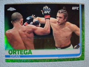 Tarjeta refractor verde Topps UFC Chrome Brian Ortega 2019/99 - Imagen 1 de 2
