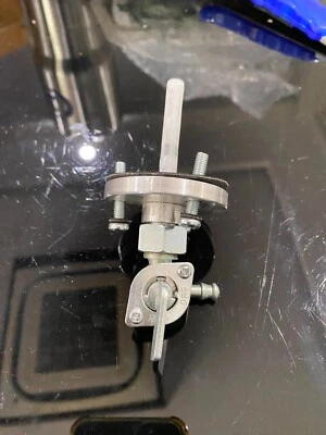 For HONDA  C72 C77 CA72 CA77 C92 C95 CA95 Petcock (Fuel Valve) - Image 1 of 4