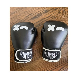 RUMBLE Sparring Wink Boxing Training Gloves Unisex Black White Leather 14 oz - Picture 1 of 3