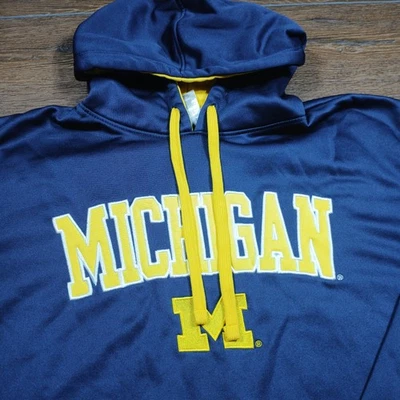 Michigan Wolverines Hoodie Mens Large NCAA Football Pullover Majestic - Image 1 of 4