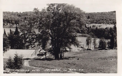 The Chantecler Hotel STE ADÈLE EN HAUT Laurentides Quebec 1948 Comellas RPPC - Image 1 of 2