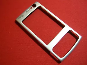 COVER CORNICE ORIGINALE NOKIA PER N95 2GB GRIGIO SILVER METALLO FRAME DISPLAY - Bild 1 von 1
