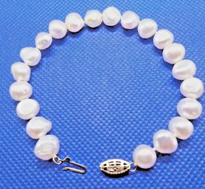 Lustrous White Baroque Pearl Bracelet, 14K Gold Clasp, 7-1/2",  By JCM, Jacmel - Picture 1 of 3
