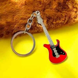 Red/Black Fender Stratocaster Electric Guitar Metal Enamel Keyring/Keychain - Picture 1 of 1