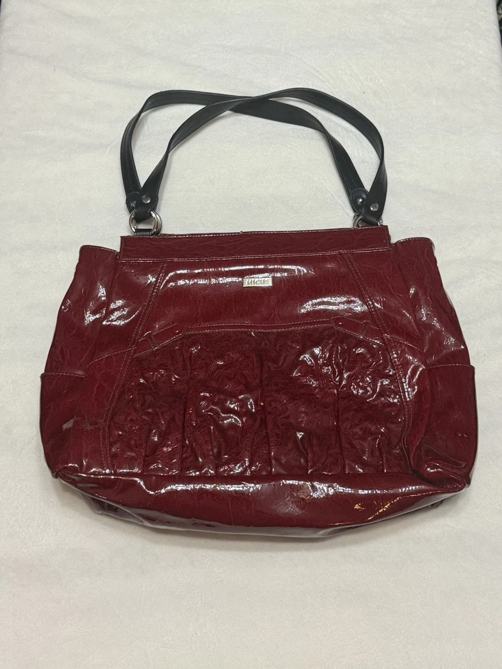 Miche vermelho grande com inserção magnética preta com alças e base pretas - Imagem 1 de 4