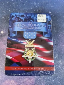 The Medal of Honor (DVD, 2012) New, Riveting 6-Part Series in Collector's Tin - Foto 1 di 3