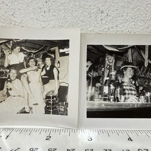 Vintage Photo Beautiful Laughing Women Partying Drinking Alcohol at a Bar - Bild 1 von 4