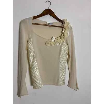 复古拉威尔丝绸混纺象牙色长袖上衣花卉贴花分袖 — 第 1/4 张图片