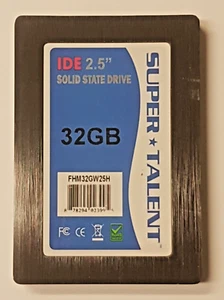 32 GB IDE Super Talent DuraDrive ET2 FHM32GW25H SSD P-ATA 2D-NAND MLC 44pin 2.5" - Bild 1 von 1