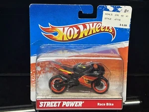 HOT WHEELS Moto Street Power 1:18 Moto Motorcycle Bike Red - Picture 1 of 5