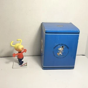 Figura Snoopy Peanuts Westland Giftwear Peanuts On Parade Series Rainbow Snoopy - Imagen 1 de 6