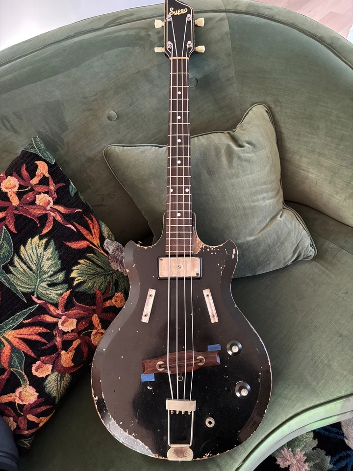 Bajo Supro Pocket años 60 negro 🔥 Foto 1 de 4