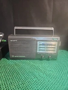 Vintage Sony ICF-34 Portable AM - FM - WEATHER -  TV / 4-Band Radio - WORKS @G - Picture 1 of 9
