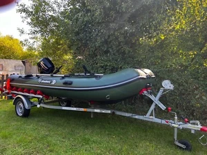 Schlauchboot Allroundmarine Poker 380 mit Mercury 15 und Trailer, - Bild 1 von 7