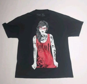 Camiseta Vintage FATAL Ropa Tintada Dama Tatuajes Talla XL Gráfico Y2K - Imagen 1 de 14