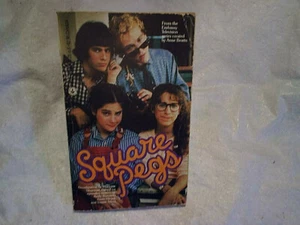 1983 SQUARE PEGS TV SHOW PAPERBACK,sarah jessica parker,amy linker,tracy nelson  - Picture 1 of 5