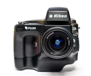 Minty Nikon E2Ns (Fujix DS-515A) digital camera - Body Only! - Picture 1 of 11