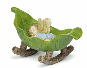 Schlafende Babyfee in einer Blattwiege, Babyparty Kuchen Topper - Bild 1 von 1