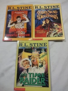 Vintage 1982/83 R.L Stine Lot Of 3 Twist Plot Apple Books Scholastic Paperbacks  - Picture 1 of 11