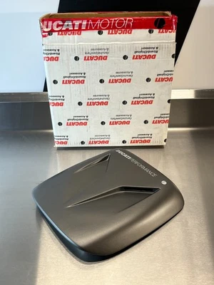 Cubierta de asiento Ducati OEM en gris para 748 - 996 969445AAA Foto 1 de 4