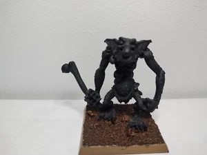 Warhammer Fantasy Battles Orks & Goblins Steintroll mit Knochenkeule grundiert Metall - Bild 1 von 2