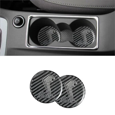 Cubierta base portavasos de agua de fibra de carbono 2 piezas para Ford Mustang 2015-2019 Foto 1 de 4