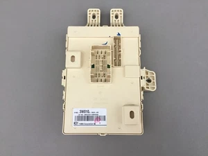 2011-2013 Kia Sportage Interior Cabin Fuse Junction Box 91950-3W010 * - Picture 1 of 8