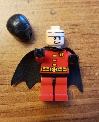Red Robin Minifigure DC Batman - Image 1 of 3
