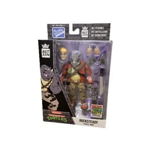 BST AXN TMNT - Modellino Rocksteady Street Thug 5" + carta da collezione LE - Foto 1 di 7