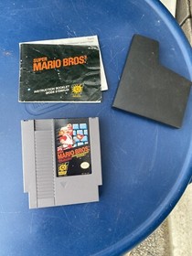 Super Mario Bros (Nintendo Entertainment System NES) [Game + Manual]