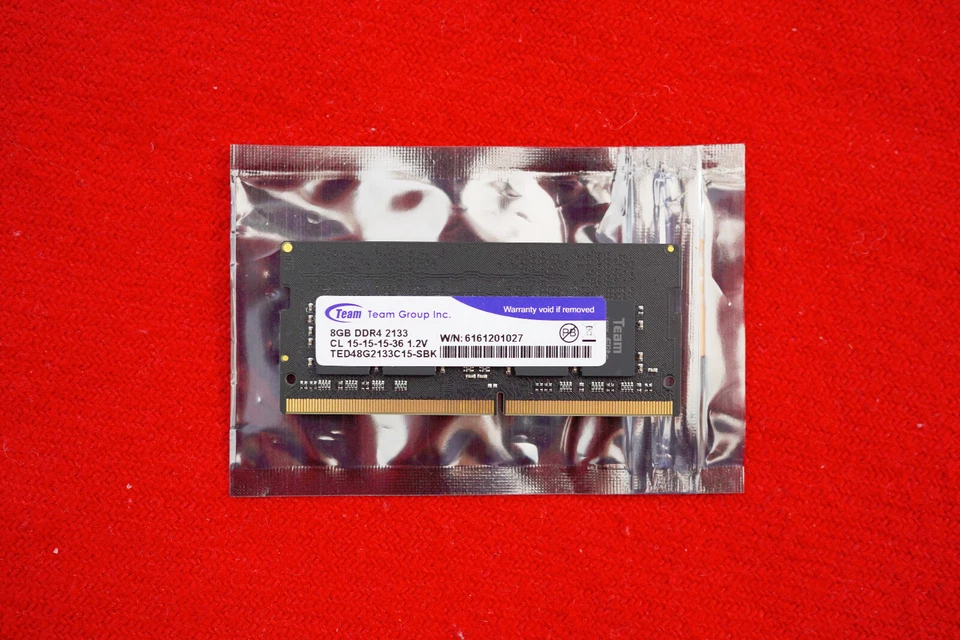 TED48G2133C15-SBK Genuine TEAMGROUP Laptop Memory 8GB DDR4 2133 CL 15-15-15-36 - Image 1 of 3