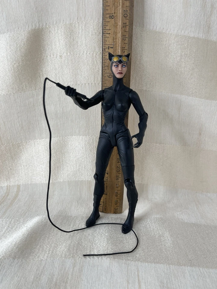 Boneco de ação DC Comics Designer Series Catwoman por Jae Lee DC Direct - Imagem 1 de 2