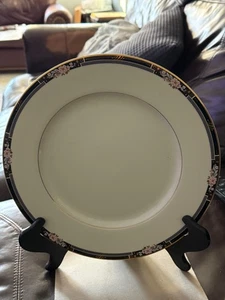 Mikasa Florisse Black 12” Platter Serving Plate - Picture 1 of 3