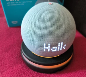 Amazon echo dot 5th Gen. mit Uhr - Graublau - Bild 1 von 6