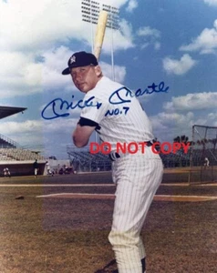 MICKEY MANTLE 8X10 AUTHENTIC IN PERSON SIGNED AUTOGRAPH REPRINT PHOTO PICTURE - Picture 1 of 1