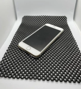 MEDIUM 16X22cm DASHBOARD NON SLIP GRIP DASH MAT ANTI SLIDE PHONE KEYS COINS MATS - Picture 1 of 1