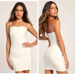 Lulus festlicher Anlass weiß gerafftes trägerloses figurbetontes Minikleid Größe Medium neu mit Etikett - Bild 1 von 9